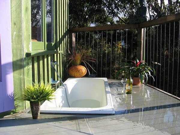 Aménagement de rêve : Comment concevoir votre propre salle de bain extérieure
