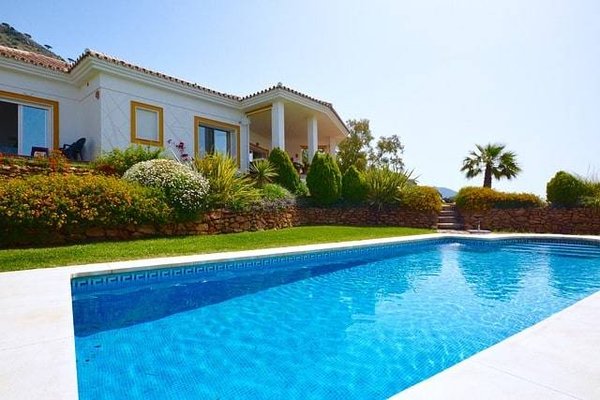 Guide pratique : Comment installer un régulateur de pH pour piscine